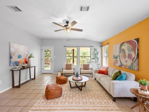 4620 Hoffman DR, Austin TX 78749
