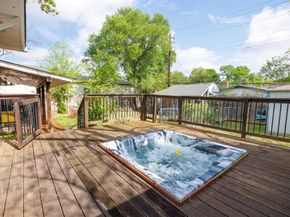 2410 Elmglen DR, Austin TX 78704