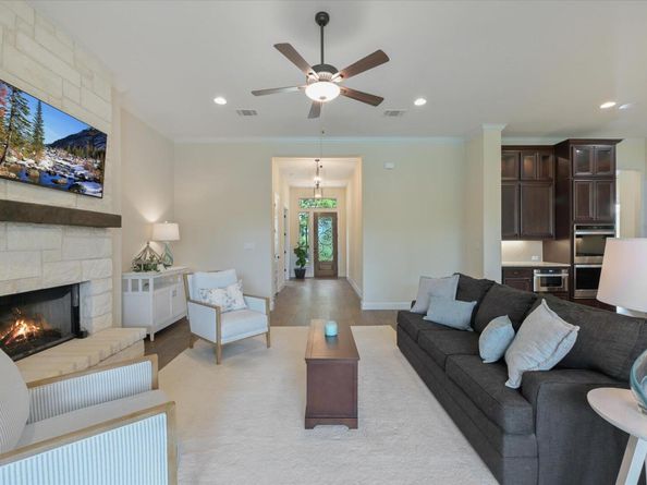19305 Leisure LN, Jonestown TX 78645