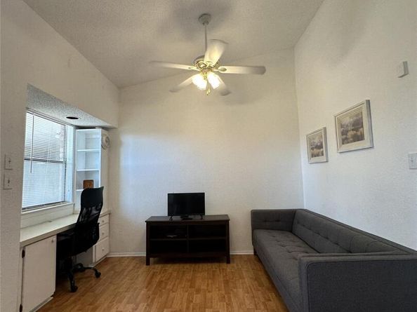 3316 Guadalupe ST 306, Austin TX 78705