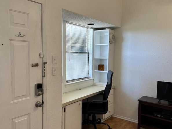3316 Guadalupe ST 306, Austin TX 78705