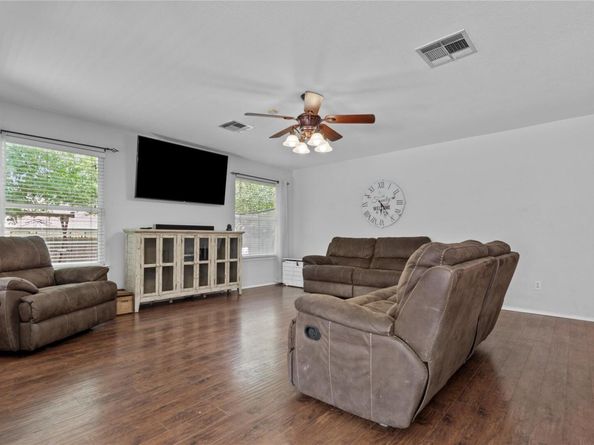 1406 Vaughter LN, Cedar Park TX 78613