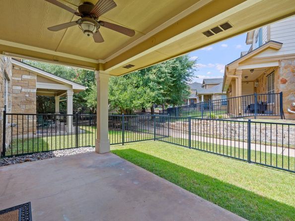 16100 S Great Oaks DR 2702, Round Rock TX 78681