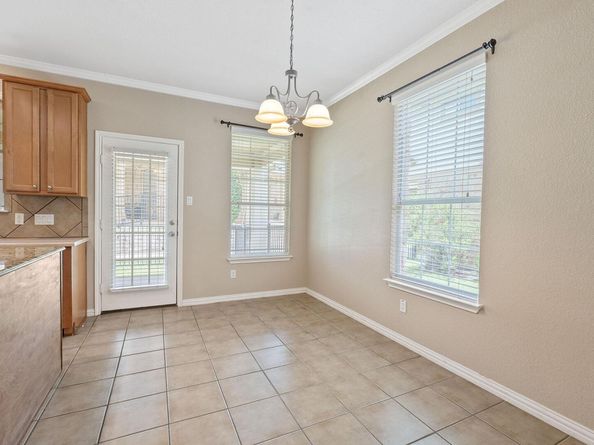 16100 S Great Oaks DR 2702, Round Rock TX 78681