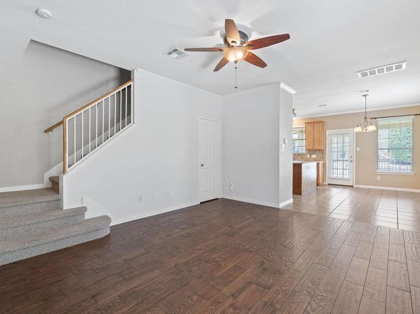 16100 S Great Oaks DR 2702, Round Rock TX 78681