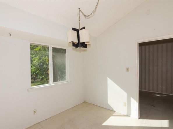 1107 Green Valley Cv, Round Rock TX 78664