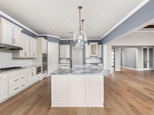 2120 High Lonesome DR, Leander TX 78641