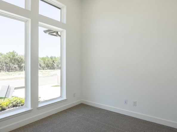 121 Adali Ave, Georgetown TX 78633