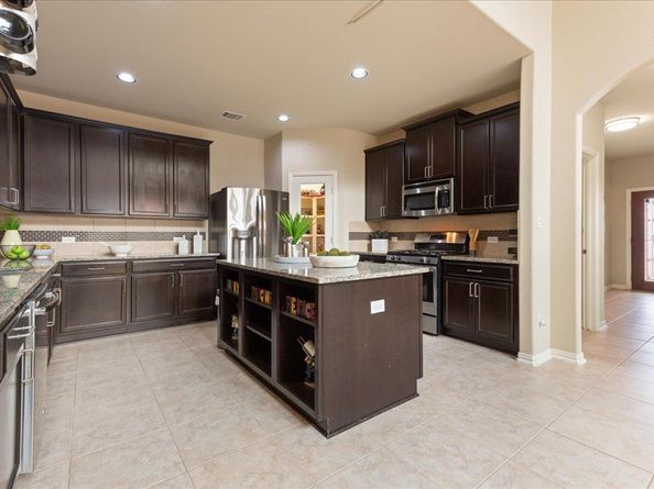 1366 Red Stag PL, Round Rock TX 78665