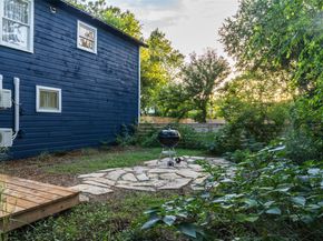 1148 Gunter ST A & B, Austin TX 78721