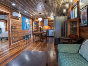 1148 Gunter ST A & B, Austin TX 78721