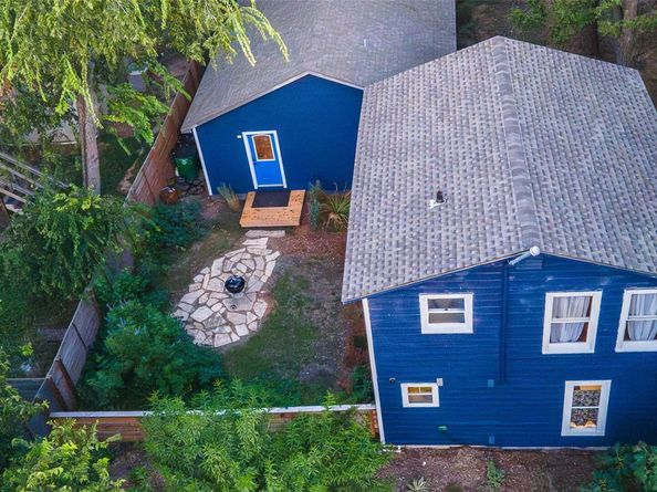 1148 Gunter ST A & B, Austin TX 78721