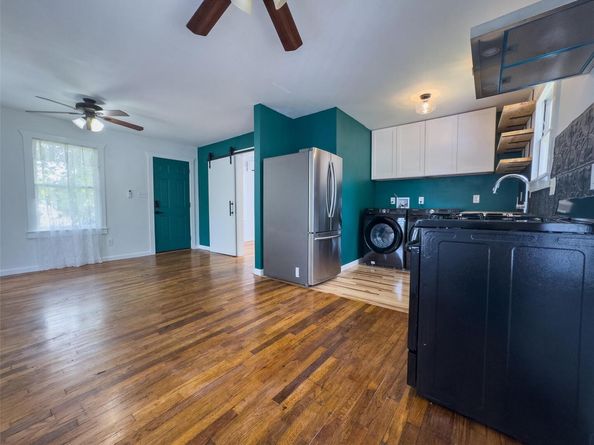 1148 Gunter ST A & B, Austin TX 78721