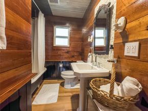 1148 Gunter ST A & B, Austin TX 78721