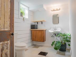 1148 Gunter ST A & B, Austin TX 78721
