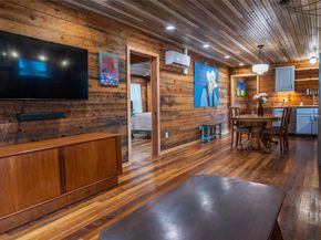 1148 Gunter ST A & B, Austin TX 78721