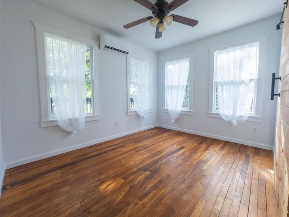 1148 Gunter ST A & B, Austin TX 78721