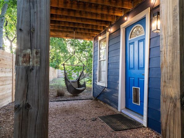 1148 Gunter ST A & B, Austin TX 78721