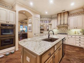 2305 Barton Creek BLVD 29, Austin TX 78735