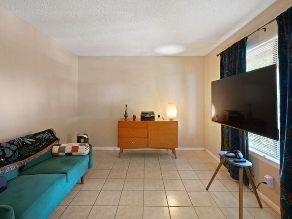 801 Terrell Hill DR, Austin TX 78704