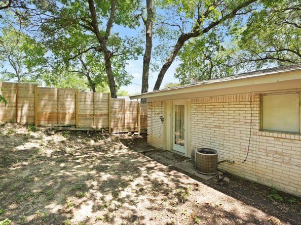 801 Terrell Hill DR, Austin TX 78704