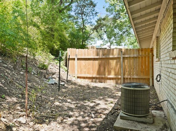 801 Terrell Hill DR, Austin TX 78704