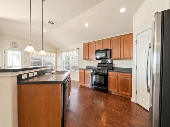1401 Muddy Waters DR, Pflugerville TX 78660