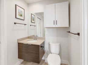 1800 E 4th ST 207, Austin TX 78702