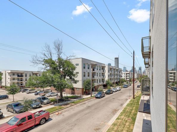 1800 E 4th ST 207, Austin TX 78702