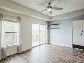 6444 Burnet RD 305, Austin TX 78757