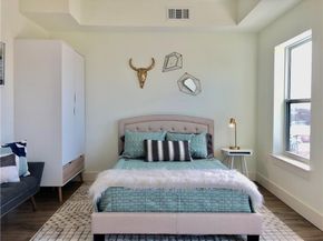 6444 Burnet RD 305, Austin TX 78757