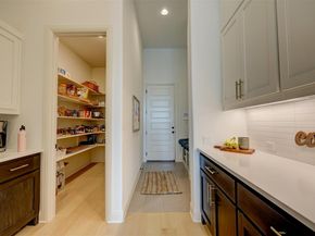 Undisclosed Address #9189604, Lago Vista TX 78645