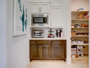 Undisclosed Address #9189604, Lago Vista TX 78645