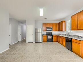 9008 Tall Sky TRCE, Austin TX 78724