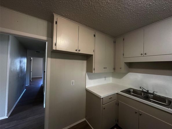 3300 Rockhurst LN, Austin TX 78723
