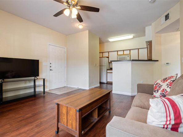 2320 Gracy Farms LN 812, Austin TX 78758