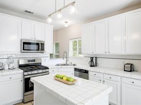 7400 Spivey DR, Austin TX 78749