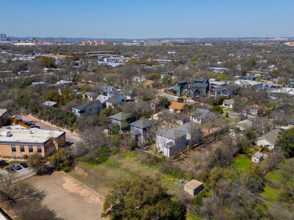 2811 E 22nd ST, Austin TX 78722