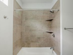 801 N Bluff DR 28, Austin TX 78745