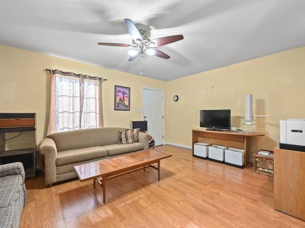 2425 Ashdale DR 28, Austin TX 78757
