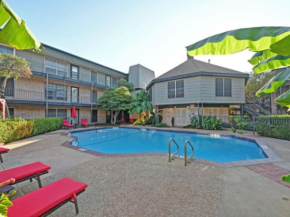 2425 Ashdale DR 28, Austin TX 78757