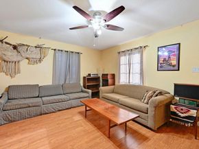 2425 Ashdale DR 28, Austin TX 78757