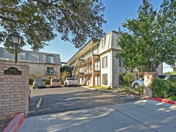 2425 Ashdale DR 28, Austin TX 78757