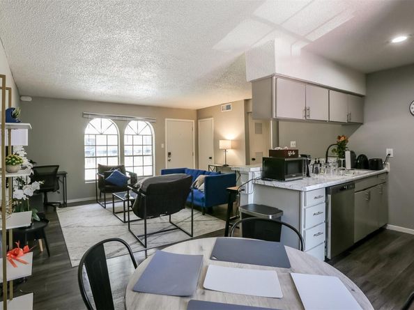 101 E 33rd ST 107, Austin TX 78705
