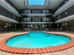 101 E 33rd ST 107, Austin TX 78705