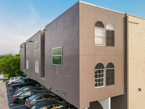 101 E 33rd ST 107, Austin TX 78705