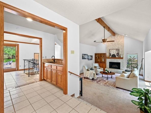 5714 Barker Ridge DR, Austin TX 78759