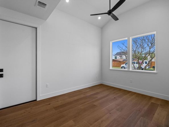 4525 S 3rd ST, Austin TX 78745