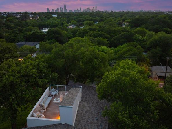 1303 Deloney ST, Austin TX 78721
