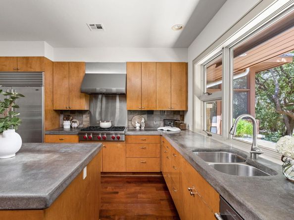 1200 Barton Creek BLVD 28, Austin TX 78735